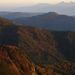 ホテル前の紅葉した谷と南アルプス